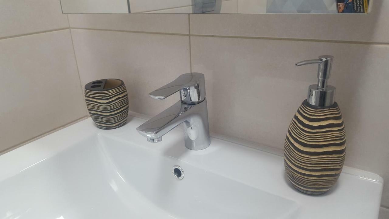 Alex Marina Flat Apartment Mamaia Bagian luar foto